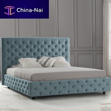 Double bed EleganceChesterfieldupholsteredwith tufted headboard