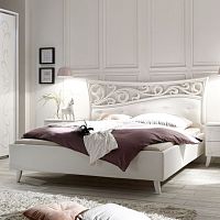 Double bed SOLERtraditionalwith upholstered headboardleather