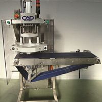Soft cheese portioning machine TC01bladesemi-automatic