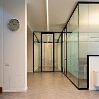Fixed partition slidingmodularglass