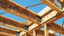 Laminated veneer lumber beam SOLIDSTART®I