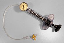 Balloon catheter pump