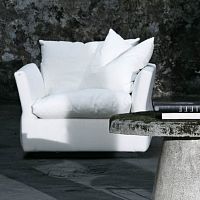 Contemporary armchair COVERfabricwoodenwith removable cushion