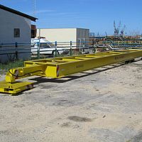 Flatbed trailer single-axletowedfor industrial materials