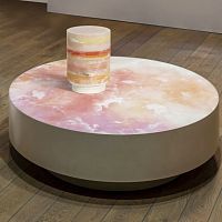 Contemporary coffee table GELATOSOonyxmetal basecircular
