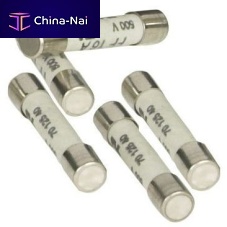 Cylindrical fuse 030 611fast-acting