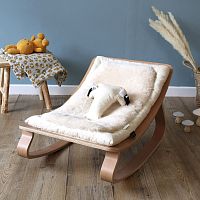 Baby lounger BABY ROCKER LEVO SHEEPSKIN