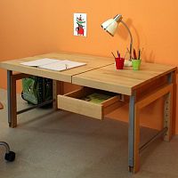Contemporary desk DEBE.DETAIL ZIGGYwoodenmelamine4-legged
