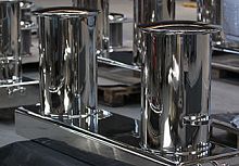Terminal mooring bollard