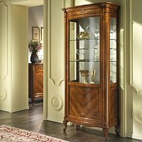 Traditional display case G 201walnutcustomwith swing doors