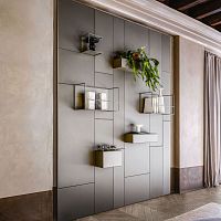 Wall-mounted shelf contemporarymetalmagnetically fixed