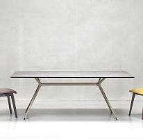 Contemporary table Metropolistempered glasscast aluminumlaminate