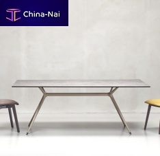 Contemporary table Metropolistempered glasscast aluminumlaminate