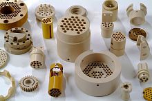 Plastic turning machining for aeronauticsprecision5-axis
