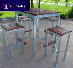 Contemporary high bar table MONONArecycled plasticipegalvanised steel base