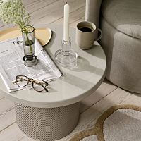 Contemporary side table TULINAironenameled metaliron base