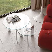 Contemporary nesting tables T118.DUOglassmetal baseround