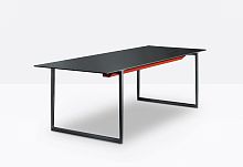 Executive desk toa deskfree-standingcontemporarywooden
