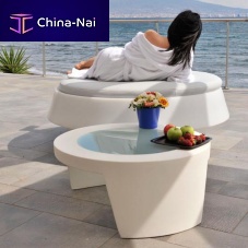 Contemporary coffee table TAOglasspolyethyleneround