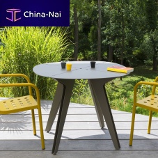 Contemporary dining table Loomaluminumaluminum basesquare