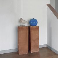 Contemporary pedestal Argoclayoutdoorfor sculpture