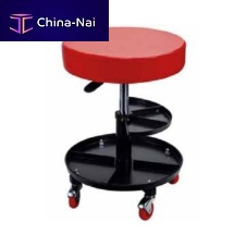Curved stool 1190.0010