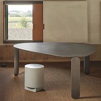 Contemporary table LIDOconcreteconcrete baseoval