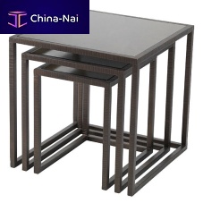Traditional nesting tables SIENA glasschromed metalsquare