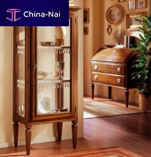 Traditional display case 61glasswooden