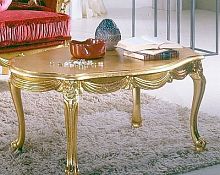 Traditional coffee table Casanovawood with gold leaf finishwood with gold leaf finish baseoval