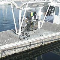 Marina floating fuel dock