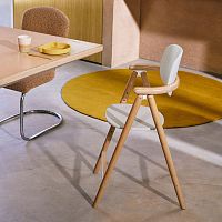 Extendable highchair TOBObeechwhite