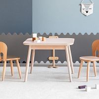 Contemporary table Ninobeechwooden basesquare