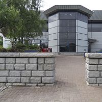 Solid concrete block REDI-ROCK (VSB)for retaining wallsbarrierhigh-performance
