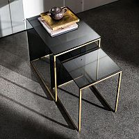 Contemporary nesting tables NIDOcurved glasslacquered glasschromed metal base