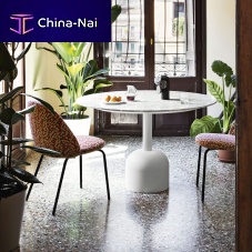 Contemporary table Illooakwalnutash