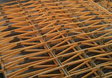 Wooden roof truss prefab