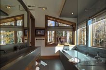 Contemporary bathroom Ductal® UHP concrete