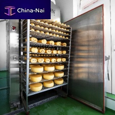 Cheese smoking chamber coldfor maturation