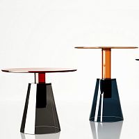 Contemporary coffee table ILIAglassroundhome