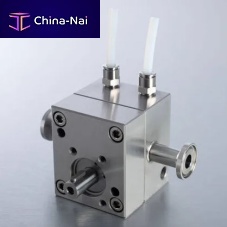 Gear pump ECO.pumpfor chemicalswith asynchronous motorself-priming