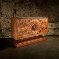 Contemporary chest of drawers oakwalnutleather