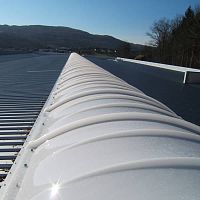 Flat roof skylight SEGMENTED LIGHT BANDSwith skylight framepolycarbonateacrylic