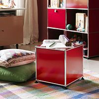 Contemporary side table USM Hallermetalmetal basesquare