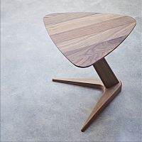 Contemporary side table DRONEoakwalnuttriangular