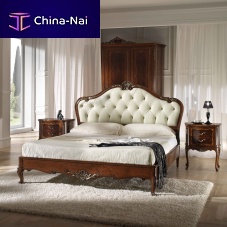Double bed P 704classicwith upholstered headboardwith tufted headboard