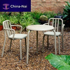 Contemporary table TUBEsteelsteel baseround