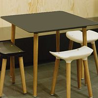 Traditional table PILOT LOWHPLwooden baseround